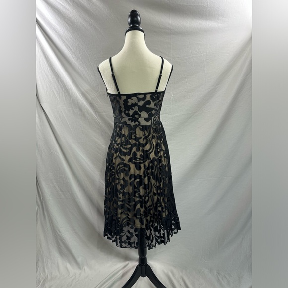 Floral Embroidery Pleated Hem Lace Cami Dress Black - Picture 11 of 11